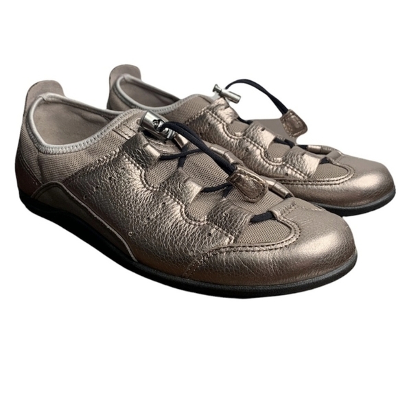 Ecco Bluma Toggle Sneakers - Picture 3 of 10